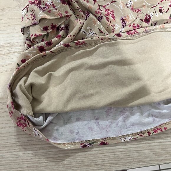 Chicos Knit Top Size 1 Medium Tan Pink Floral Double Lined Scoop Neck Tee Blouse - Picture 5 of 7